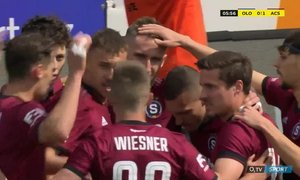 Olomouc - Sparta: Kuchtův gól hlavou byl odvolán kvůli ofsajdu