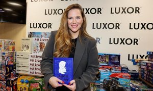 Petra Nesvačilová: Křtila dětskou knihu, Holubová všechny zlila! Petra Nesvačilová: Křtila dětskou knihu, Holubová všechny zlila!