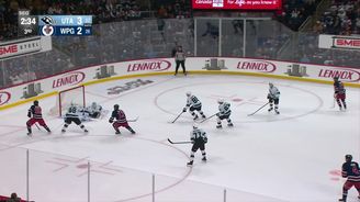 Vaněček vychytal Winnipeg a dotáhl Utah k sedmé výhře v řadě Vaněček vychytal Winnipeg a dotáhl Utah k sedmé výhře v řadě