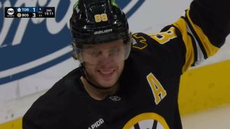 Velký Pastrňákův večer. Dvakrát se trefil, už dal 401 gólů v NHL Velký Pastrňákův večer. Dvakrát se trefil, už dal 401 gólů v NHL