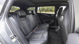 Volkswagen Passat Variant 1.5 TSI eHybrid Volkswagen Passat Variant 1.5 TSI eHybrid