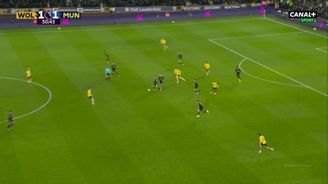 SESTŘIH: Wolves - Manchester United 1:4. Krejčí při návratu do základní sestavy nezabránil další prohře Vlků SESTŘIH: Wolves - Manchester United 1:4. Krejčí při návratu do základní sestavy nezabránil další prohře Vlků