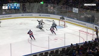 Vejmelka vyhrál v brankářském souboji proti Rittichovi Vejmelka vyhrál v brankářském souboji proti Rittichovi