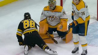 Pastrňák rozhodl v prodloužení pro Boston. Přidal též asistenci Pastrňák rozhodl v prodloužení pro Boston. Přidal též asistenci