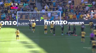 Wolverhampton - Tottenham 0:1. Kinský podržel, Spurs přesto zůstávají ohrožení sestupem Wolverhampton - Tottenham 0:1. Kinský podržel, Spurs přesto zůstávají ohrožení sestupem