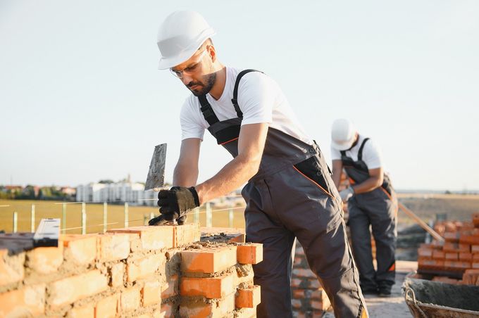 Jak ušetřit 200 tisíc na domě? Než položíte cihlu, udělejte toto Jak ušetřit 200 tisíc na domě? Než položíte cihlu, udělejte toto