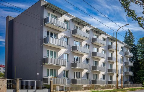 Opravili jsme přes 1 200 bytových domů. Největší chybou SVJ je odkládání