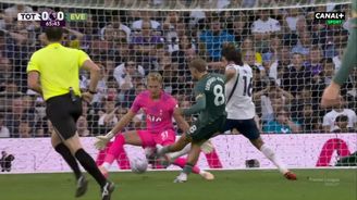 SESTŘIH: Tottenham - Everton 0:0. Kinský má další nulu, fanoušky ale vystrašil špatnou rozehrávkou SESTŘIH: Tottenham - Everton 0:0. Kinský má další nulu, fanoušky ale vystrašil špatnou rozehrávkou
