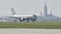 Armáda disponuje dvěma airbusy A319CJ. Obvykle jimi dopravuje ústavní činitele, vojáky, sportovce. Letadla rovněž slouží k evakuaci Čechů ze zahraničí. Armáda disponuje dvěma airbusy A319CJ. Obvykle jimi dopravuje ústavní činitele, vojáky, sportovce. Letadla rovněž slouží k evakuaci Čechů ze zahraničí.