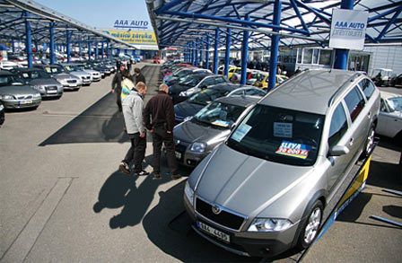 Zájem o ojeté vozy roste, v říjnu se jich v AAA AUTO prodalo o 25% více!