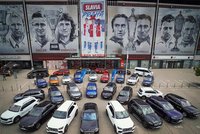 AURES Holdings uzavřel partnerství s SK Slavia Praha, klubu poskytne 30 vozů