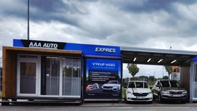 Expresní pobočka AAA AUTO: Rychlá cesta k novému vozu blízko domova