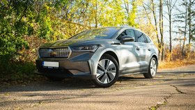 Elektromobily v roce 2026: i přes rušení výhod se jejich provoz vyplatí