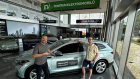 Hlasujte v anketě Ojeté auto roku a vyhrajte auto na tři měsíce a 20 tisíc na palivo k tomu