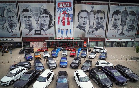 AURES Holdings uzavřel partnerství s SK Slavia Praha, klubu poskytne 30 vozů