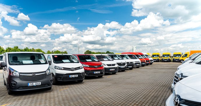 AAA AUTO otevřelo v Klecanech nové centrum užitkových vozů, největší v ČR