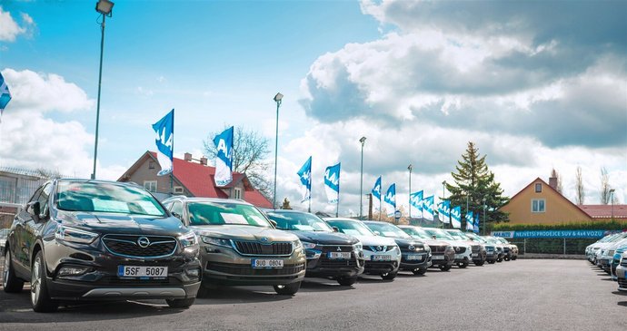 SUV se letos poprvé stanou nejprodávanějším typem karoserie.