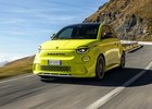 Abarth 500e oficiálně: Elektrický hot-hatch nabídne 155 koní i zvuk motoru