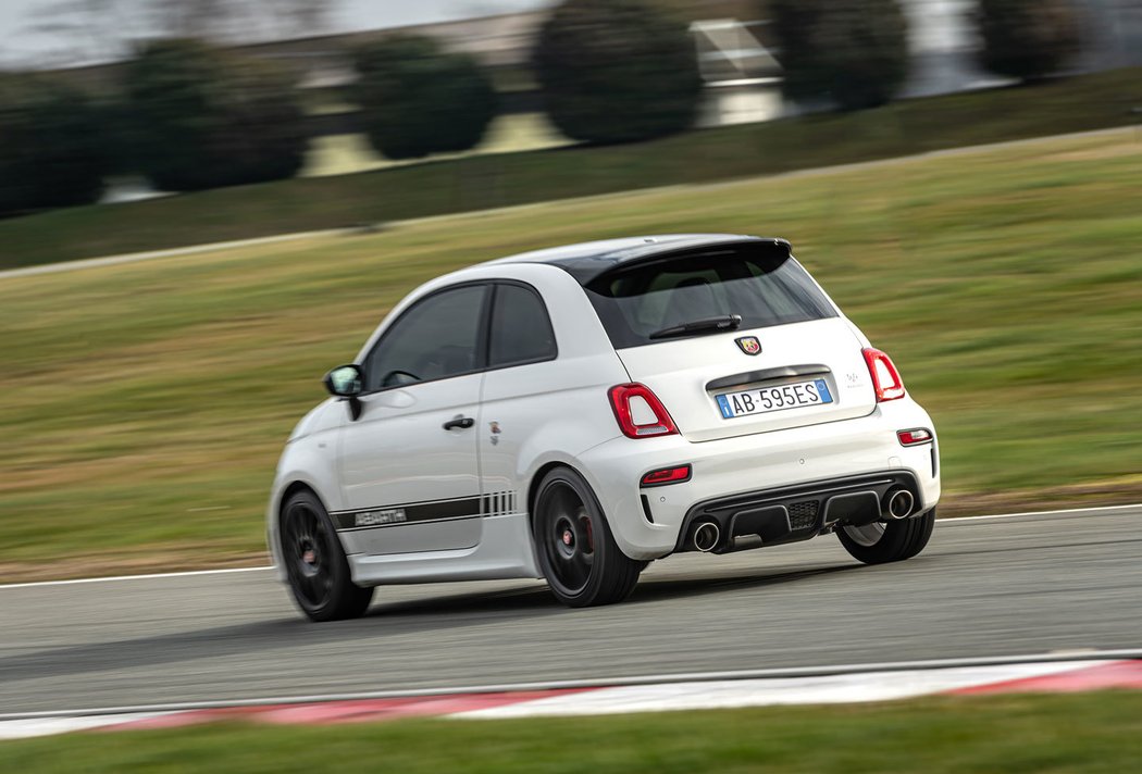 Abarth 595 Esseesse