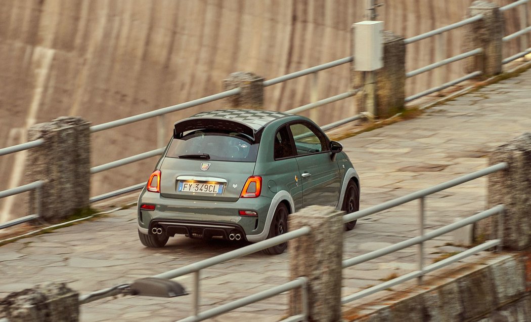 Abarth 695 70° Anniversario