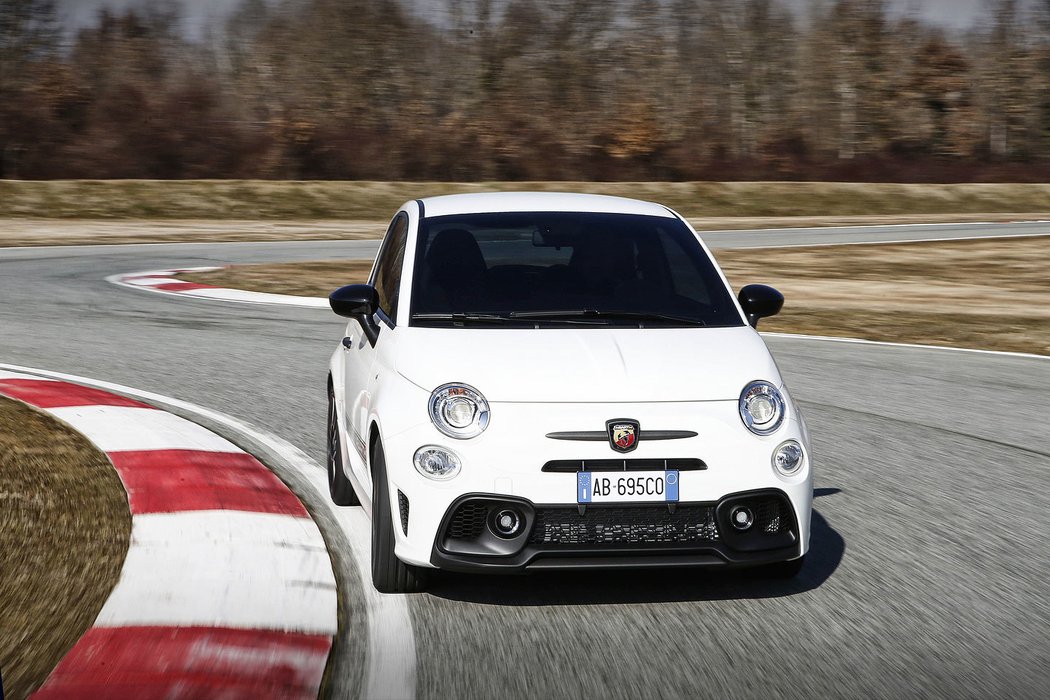 Abarth 695 Competizione 