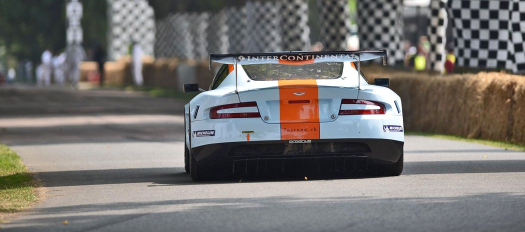 Aston Martin DBR9