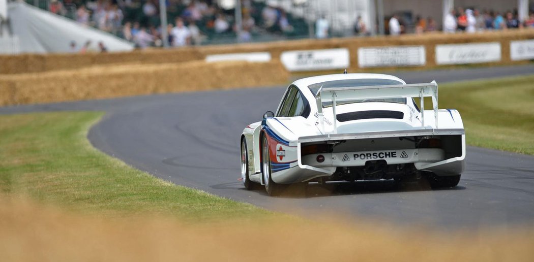 Porsche 935 "Moby Dick"