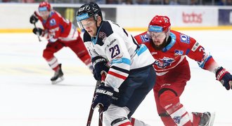 Byl jako Pastrňák, pak ho zastavilo zranění oka! Teď Abdul vybojoval KHL