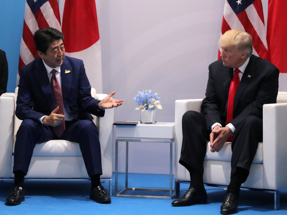 Donald Trump a Šinzó Abe