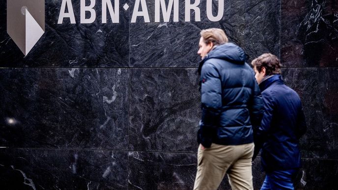 Nizozemská banka ABN Amro žehlí kauzu s praním peněz. Zaplatí půl miliardy
