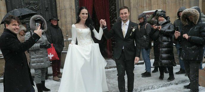Nevěsta Hana Vágnerová si přála mít svatbu v zimě. S ženichem Karlem Abrahamem jim to vyšlo!