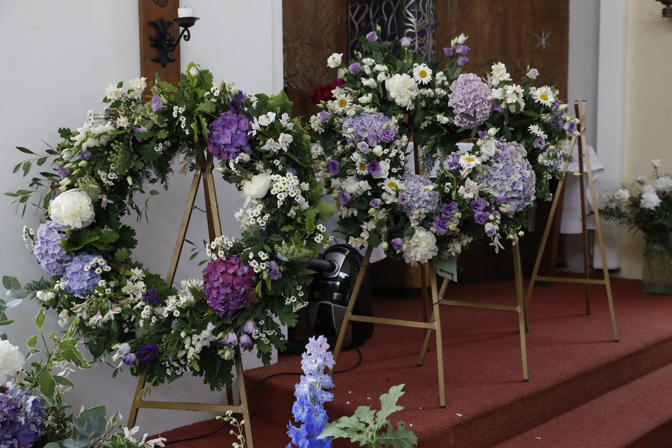 Pohřeb Josefa Abrháma - smuteční věnce