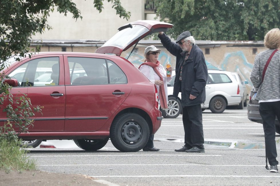 Rodinný dům v Záběhlicích i auto po rodičích už patří mladému Josefovi.