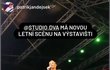 Monika Absolonová na svém koncertě sexy a usměvavá