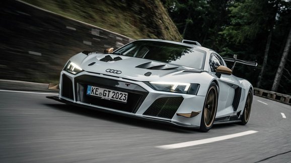 Němci posílají závodní Audi R8 na silnice. Abt XGT stojí skoro 15 milionů