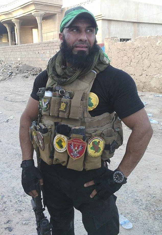 Abu Azrael bojuje proti ISIS.