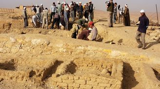 Čeští egyptologové objevili nepoškozený sarkofág vysokého hodnostáře