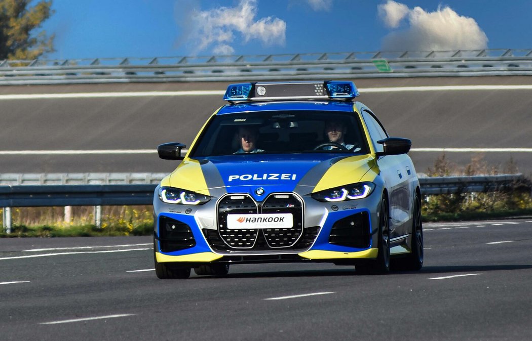 Policejní BMW i4 by AC Schnitzer