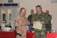 Vánoce v Afghánistánu: České vojáky čeká ryba se salátem i pohádky. Dárky už dostali