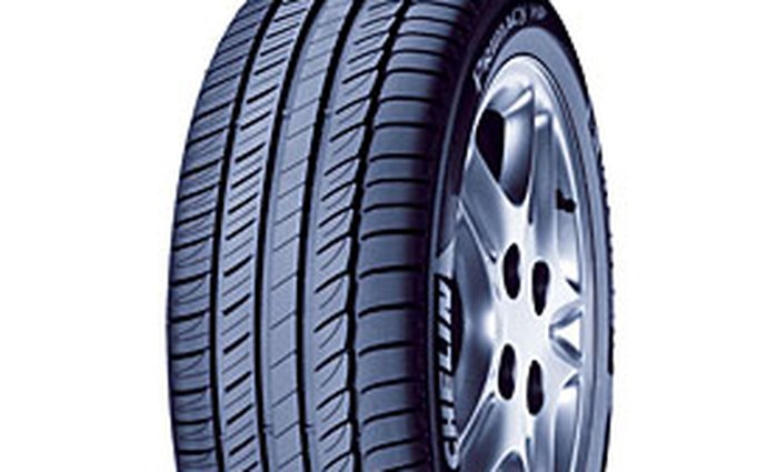 ADAC testoval pneumatiky: Jsou široké lepší než užší?