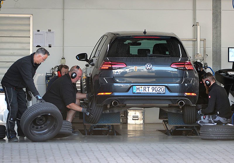 ADAC otestoval letní pneumatiky v rozměru 205/55 R16