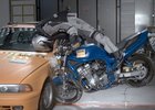 Vesta s airbagem může motorkářům zachránit život (+video)