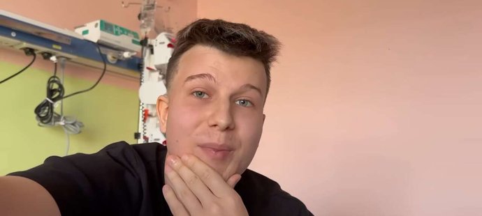 Adam podstupuje chemoterapie.