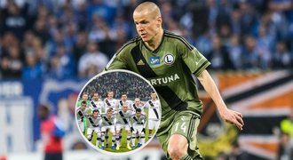 Z Hlouška pomalu leze, kolik si opravdu napůjčoval: Dluží celé LEGII?! Z Hlouška pomalu leze, kolik si opravdu napůjčoval: Dluží celé LEGII?!