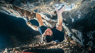 Nechtěli jsme natočit lezecké porno, říká Adam Ondra o dokumentu Jana Šimánka a Petra Záruby