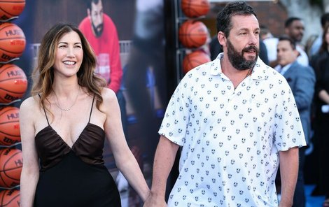 Adam Sandler s manželkou Jackie.