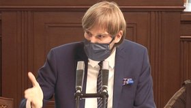 Sněmovna o koronaviru: Ministr zdravotnictví Adam Vojtěch (za ANO; 7. 4. 2020)