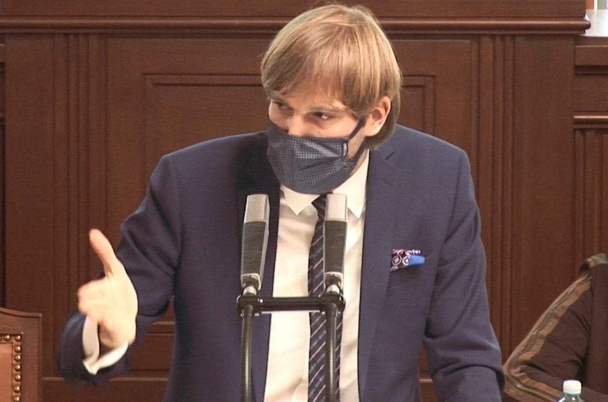 Sněmovna o koronaviru: Ministr zdravotnictví Adam Vojtěch (za ANO) (7.4.2020)