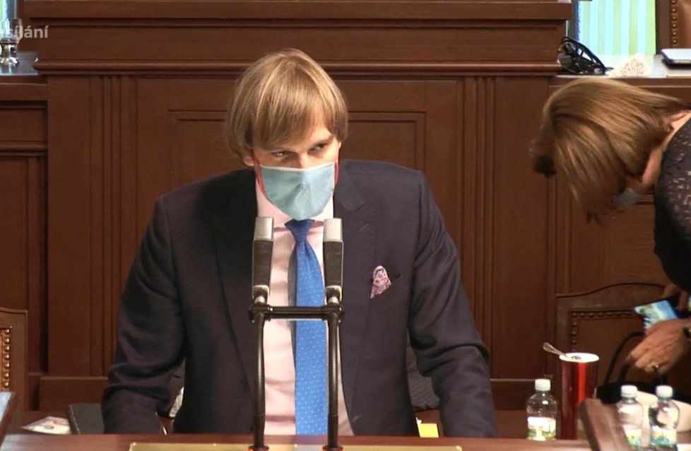 Sněmovna o koronaviru: Ministr zdravotnictví Adam Vojtěch (za ANO) (21.4.2020)