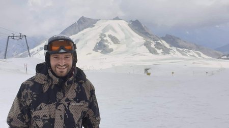 Ministr zdravotnictví Adam Vojtěch (za ANO) a jeho netradiční červencová zábava: Vyrazil si zalyžovat na rakouský ledovec